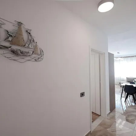 Апартаменты Flower Sea View Саранда