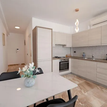 Apartamento Flower Sea View Sarandë