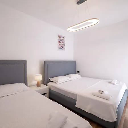 Flower Sea View Apartament Saranda